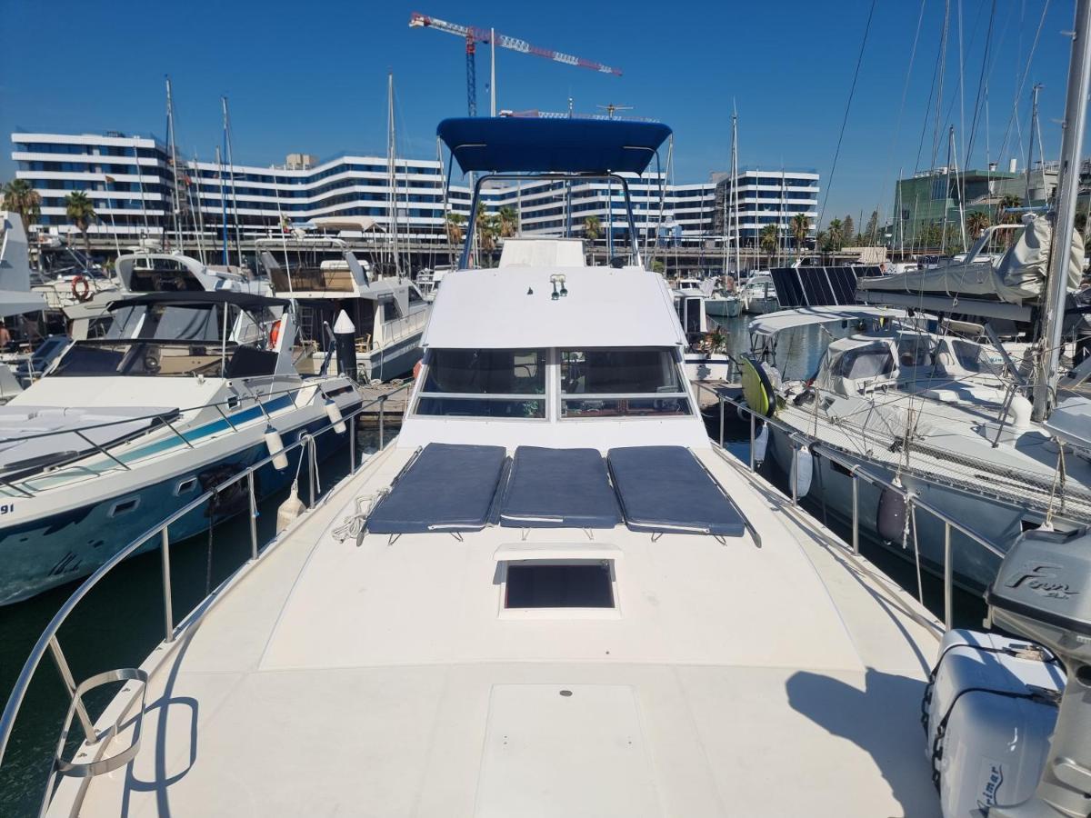Bateau-hôtel Beautiful And Comfy Boat In With Boat Tour Option